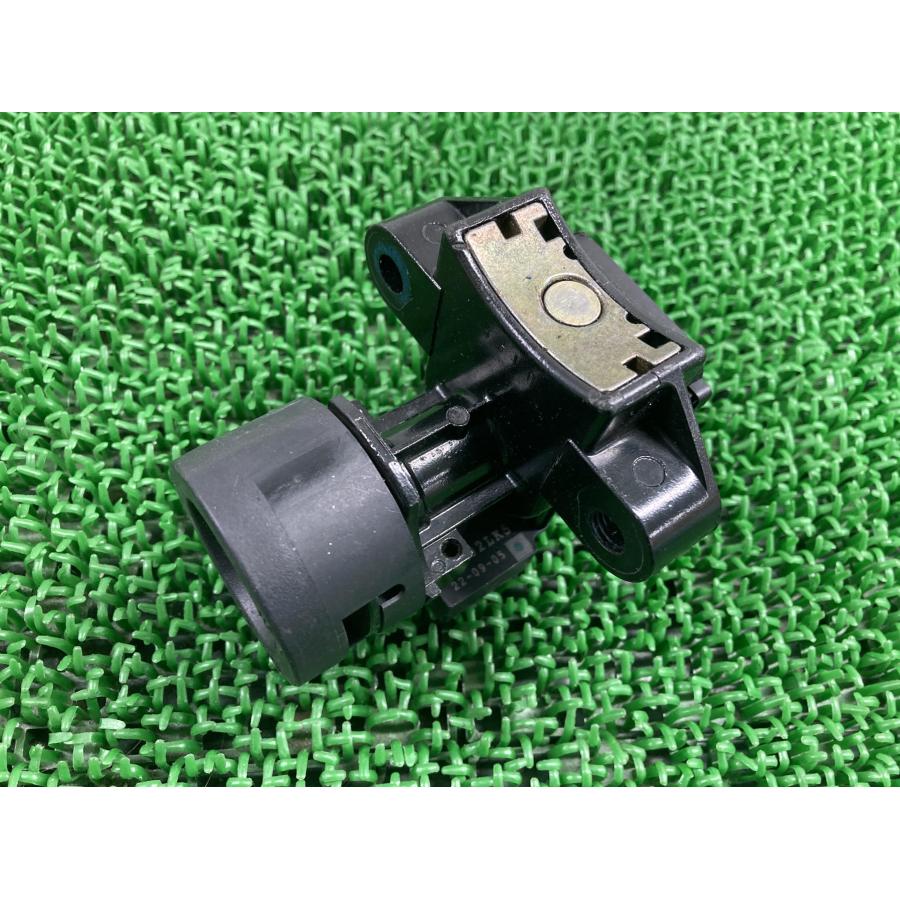 K1200R メインキーシリンダー 7675033  純正 バイク 部品 割れ欠け無し 品薄 希少品 車検 Genuine 【中古】 58 K1200R メインキーシリンダー 7675033 BMW 純正 中古 バイク 部品 割れ