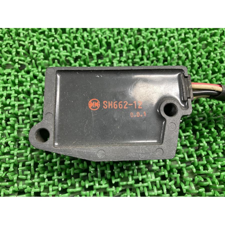 ヤマハ発動機 V-MAX レギュレター ヤマハ 純正 中古 バイク 部品
