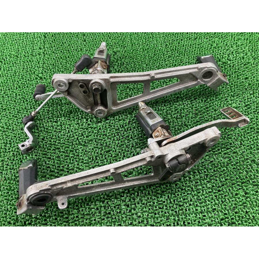 ホンダ（HONDA） GB250クラブマン ステップ 左右 KL8 純正 中古 バイク