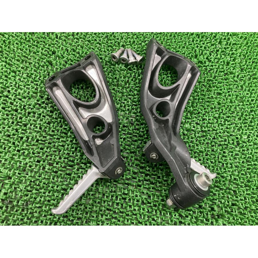 カワサキ（Kawasaki） ZRX1200ダエグ タンデムステップ 左右 1187/1188