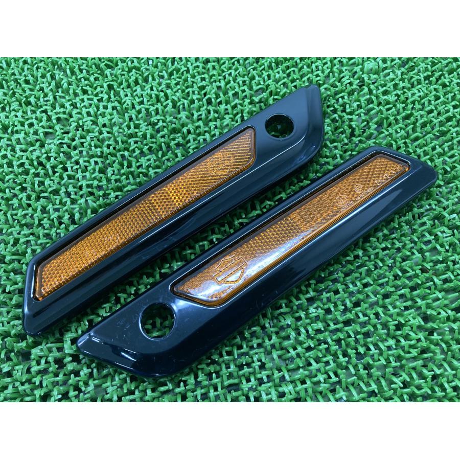FLHXS1870 サドルバッグラッチカバー 左右 90200448/90200449 ハーレー 純正 ストリートグライドスペシャル ツーリング 【中古】 88 FLHXS1870 サドルバッグラッチカバー 左右 90200448/90200449 ハーレー