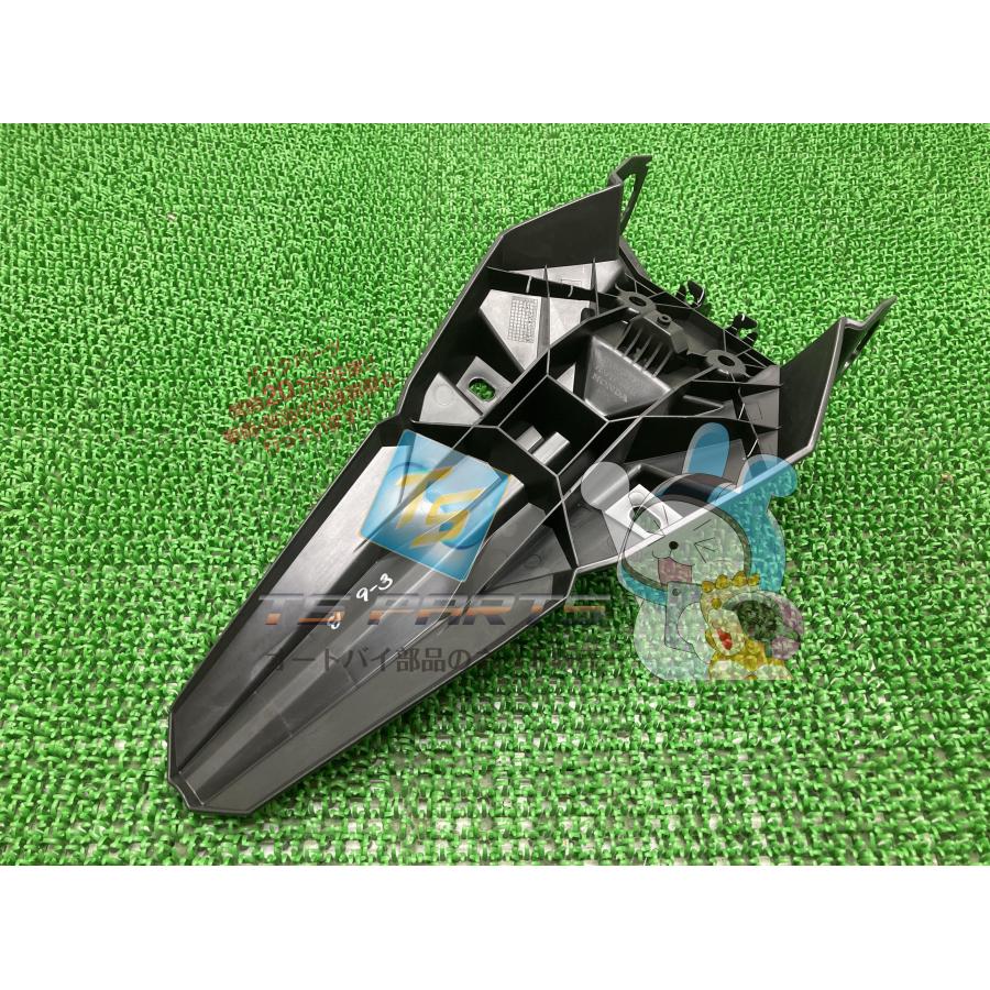 ADV150 リアフェンダー 在庫有 即納 ホンダ 純正 新品 バイク 部品 廃盤 在庫有り 即納可 車検 Genuine 28 ホンダ（HONDA） ADV150 リアフェンダー 在庫有 即納 純正 新品 バイク