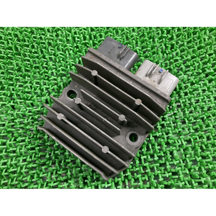 MT-07 レギュレター ヤマハ 純正 レギュレーター レクチファイアー モンスター1200 ハイパーモタード821 XSR700 【中古】 89 ヤマハ発動機 MT-07 レギュレター ヤマハ 純正 中古 バイク 部品