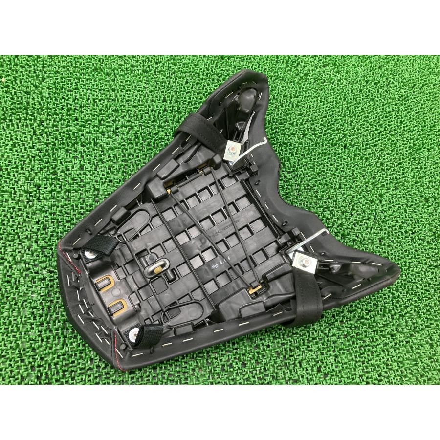 ホンダ（HONDA） CB1000R タンデムシート SC80-1000*** 純正 中古