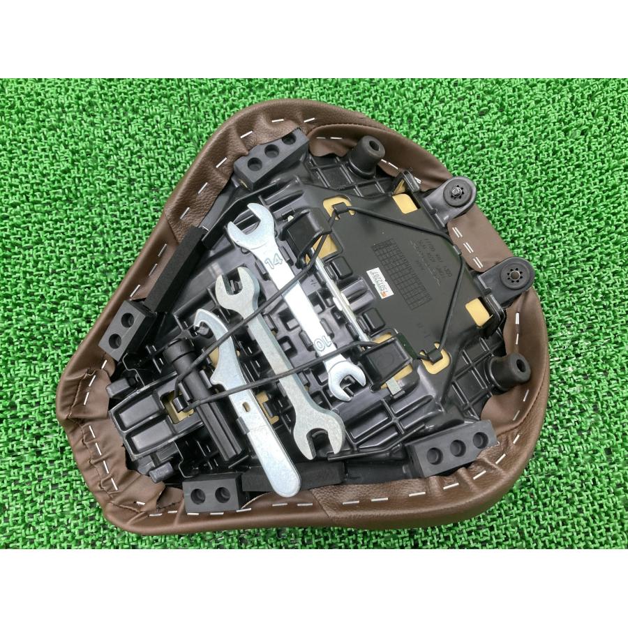 ホンダ レブル250（MC49）純正メインシート　新品未使用 ホンダ（HONDA） レブル250 フロントシート K87 純正 中古 バイク 部品