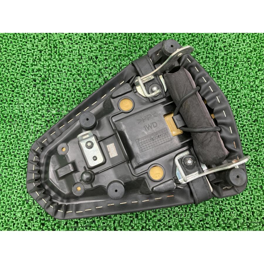 ヤマハ発動機 YZF-R25 シート 1WD ヤマハ 純正 中古 バイク 部品 RG10J