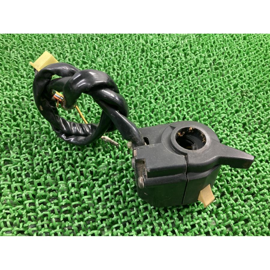 スズキ（SUZUKI） RGV250ガンマ ハンドルスイッチ 左 374-13 純正 中古