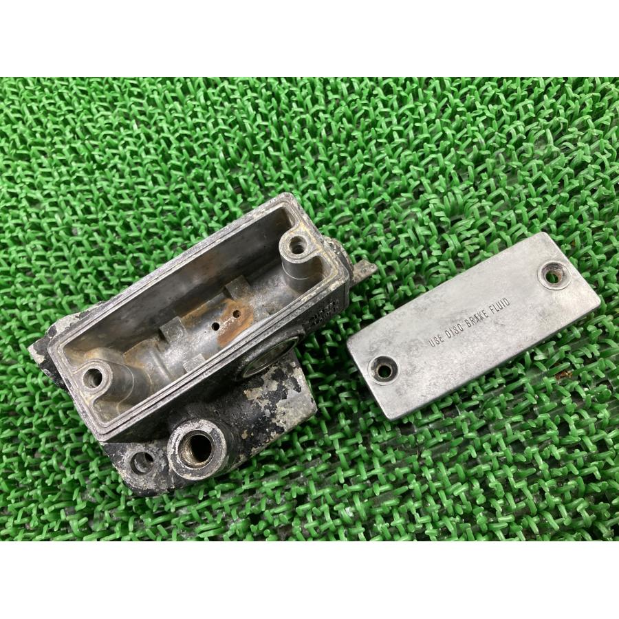 Z750FX-III フロントブレーキマスター KZ750E-025*** カワサキ 純正 バイク 部品 KZ750E-025 3型 フェックス 5 8 当時物 【中古】 66 カワサキ（Kawasaki） Z750FX-III フロントブレーキマスター KZ750E