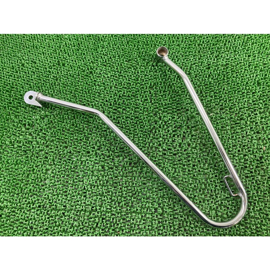 ボンネビルT100 サドルバッグサポート 左 トライアンフ(TRIUMPH) 純正 トライアンフ BONNEVILLE 08-15年 ピッチ290mm 品薄 【中古】 54 TRIUMPH（トライアンフ） ボンネビルT100 サドルバッグサポート 左