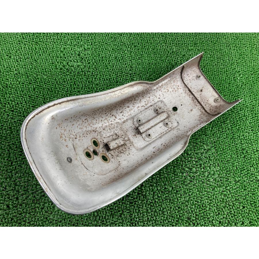 カワサキ（Kawasaki） 750RS リアフェンダー 純正 中古 バイク 部品 Z2