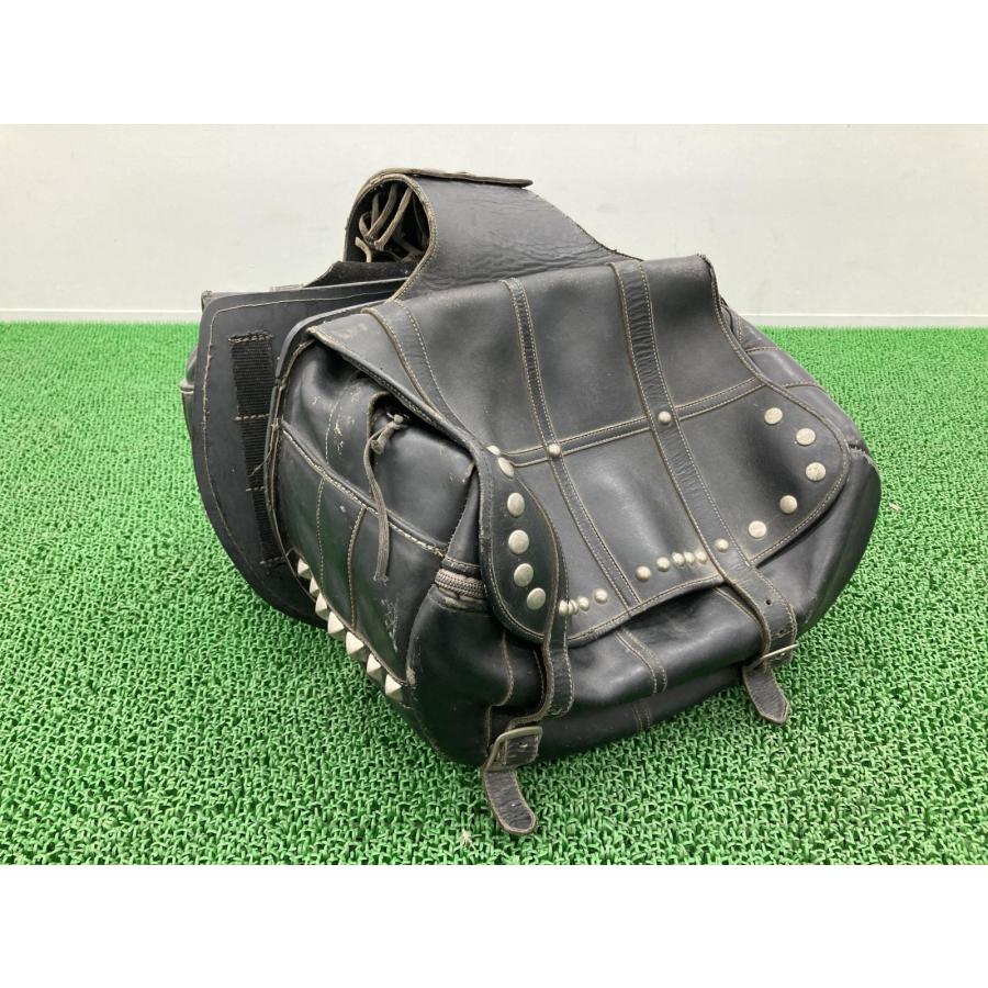ワイズギア製ドラッグスター400 サドルバッグ 左右 ヤマハ 純正 中古 バイク 部品 4TR VH01J XVS400 DragStar400 破れ無し 品薄 vS YAMAHA（ヤマハ） ワイズギア製ドラッグスター400 サドルバッグ 左右