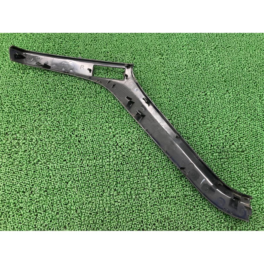 ホンダ（HONDA） フュージョン ロアカウル 右 黒 KFR 純正 中古 バイク
