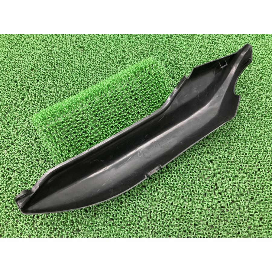 カワサキ（Kawasaki） バリオスII シートカウル 右 黒 14090-1804 純正
