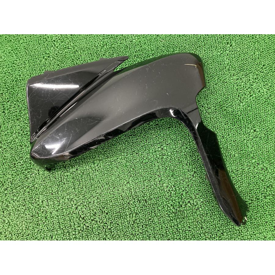 ホンダ　フォルツァアッパーカウル　外装 フォルツァ アッパーカウル 右 黒 KVZ ホンダ 純正 中古 バイク 部品