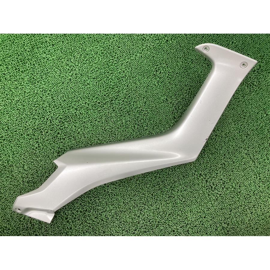 ｎ　max　カウル　他9点　中古　純正　ヤマハ ヤマハ発動機 NMAX サイドカウル 右 銀 2DP ヤマハ 純正 中古 バイク
