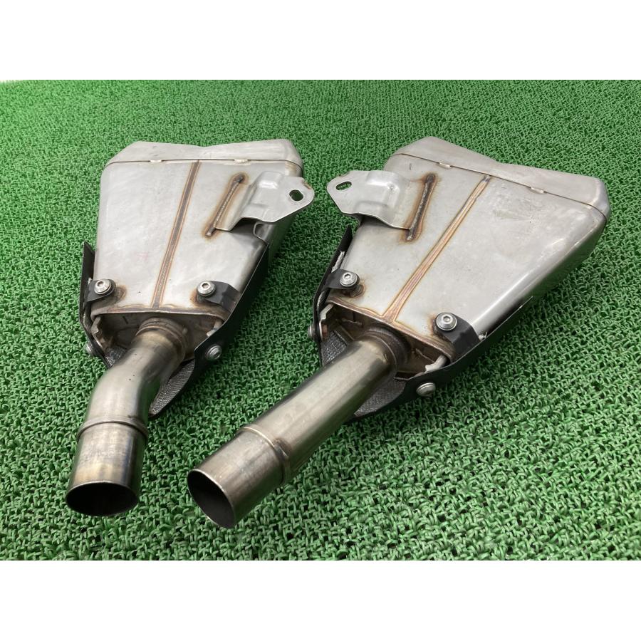 カワサキ（Kawasaki） Z1000 サイレンサーマフラー 左右 K628 純正