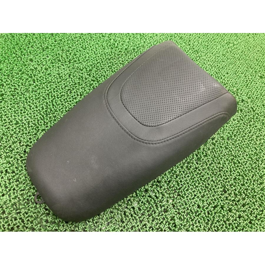 FXSE1800 タンデムシート 25302 ハーレー 純正 中古 バイク 部品 CVO