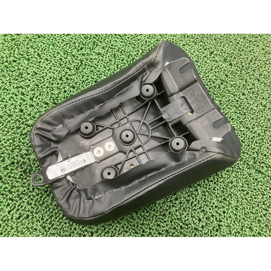 FLFB1750 タンデムシート ハーレー 純正 バイク 部品 HDMC ベベル オプション 青ステッチ 車検 Genuine 【中古】 71 FLFB1750 タンデムシート ハーレー 純正 中古 バイク 部品 HDMC ベベル