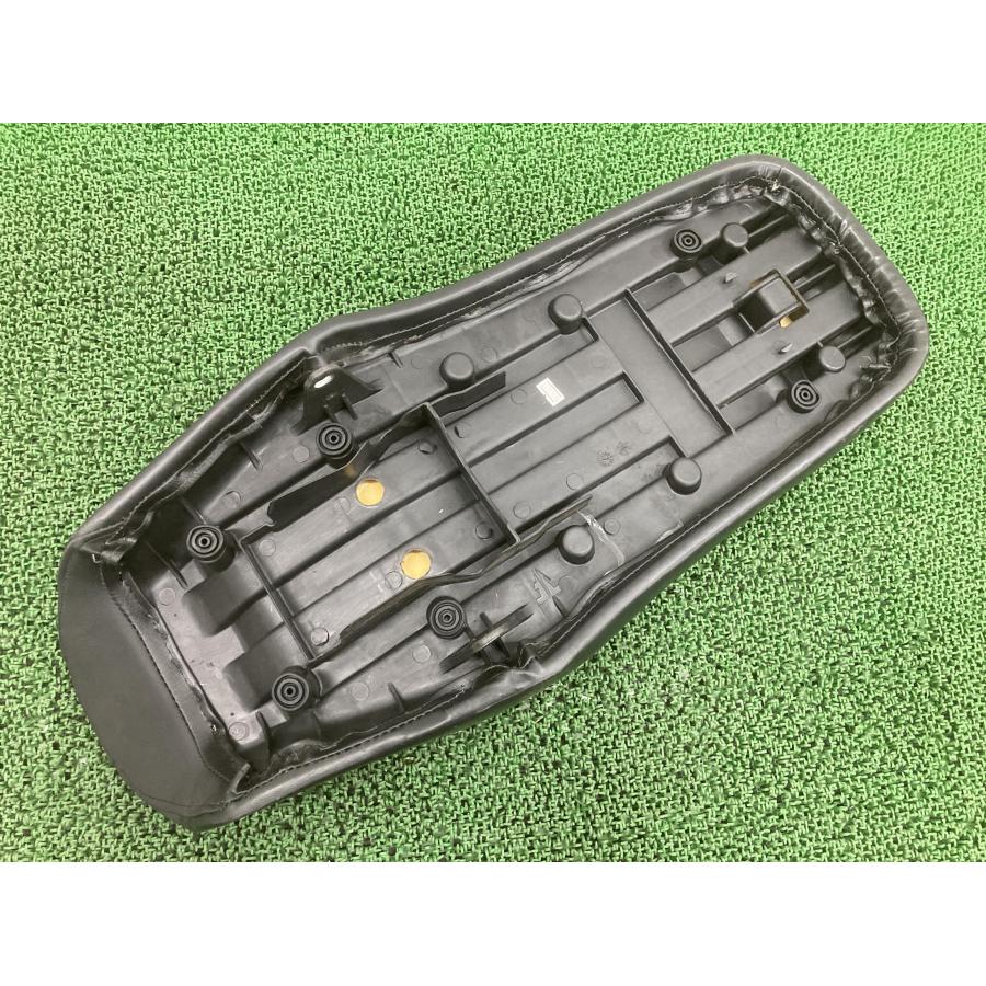 ヤマハ発動機 YB125SP シート ヤマハ 純正 中古 バイク 部品 PCJLT
