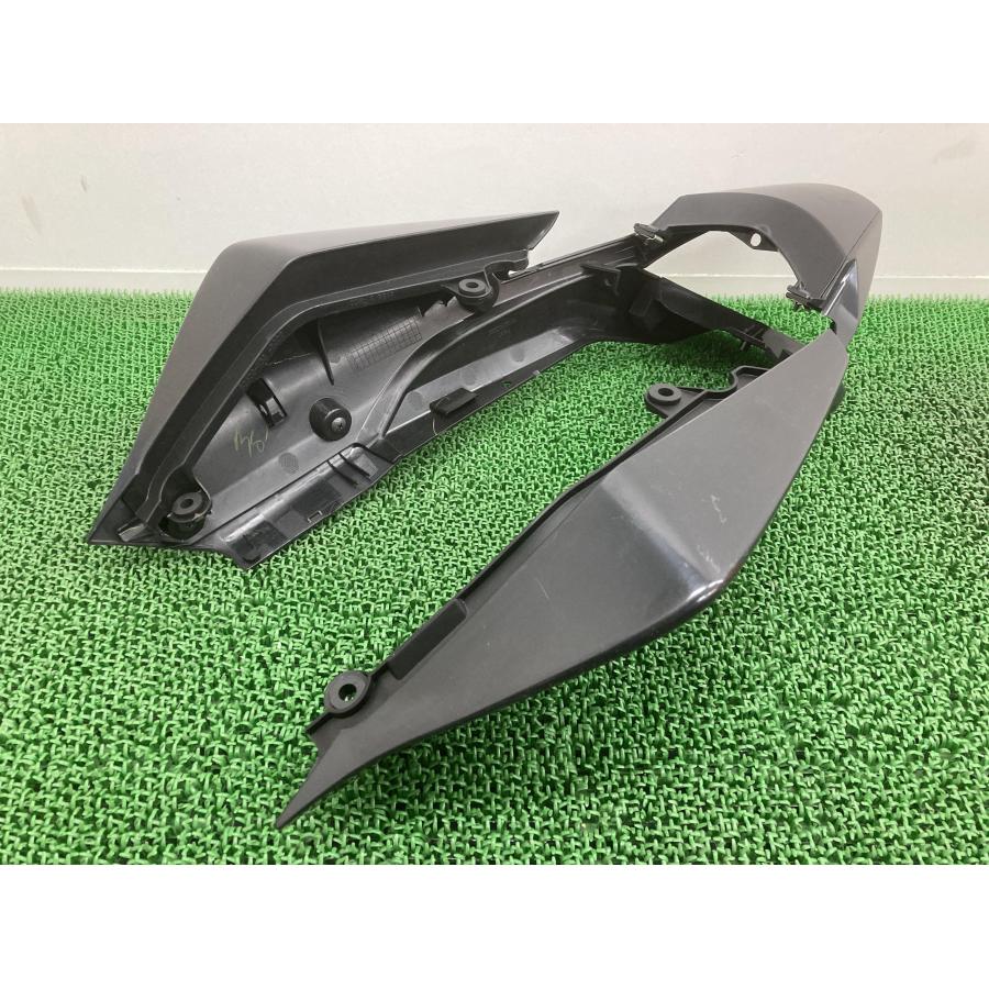 ホンダ（HONDA） CBR250R シートカウル K33 純正 中古 バイク 部品