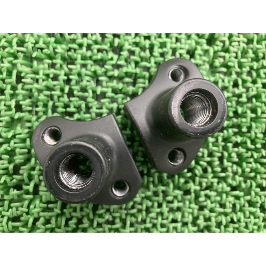 特典 XL883N ハンドルポスト 左右 56116-82A/56117-82A ハーレー 純正 中古