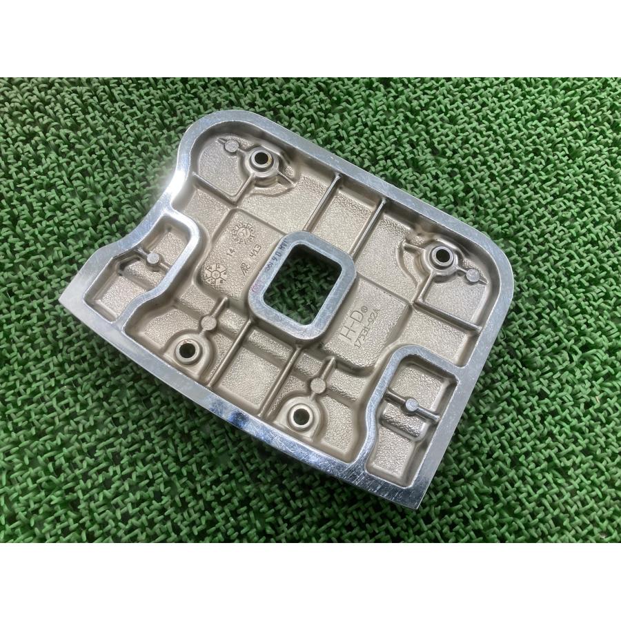 ロッカーカバー 17531-92 ハーレー 純正 バイク 部品 92-99年 エボ ビッグツイン ソフテイル ダイナ 車検 Genuine 【中古】 41 ロッカーカバー 17531-92 ハーレー 純正 中古 バイク 部品 92-99年