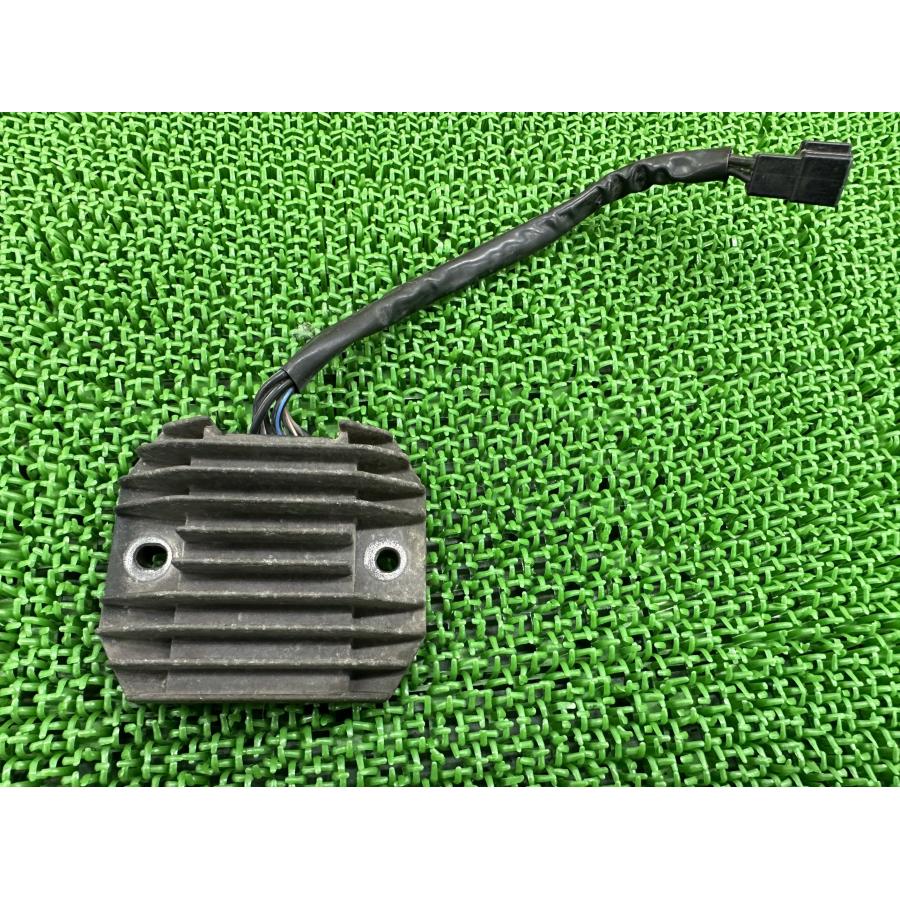 カワサキ（Kawasaki） バルカン400 レギュレター 純正 中古 バルカン
