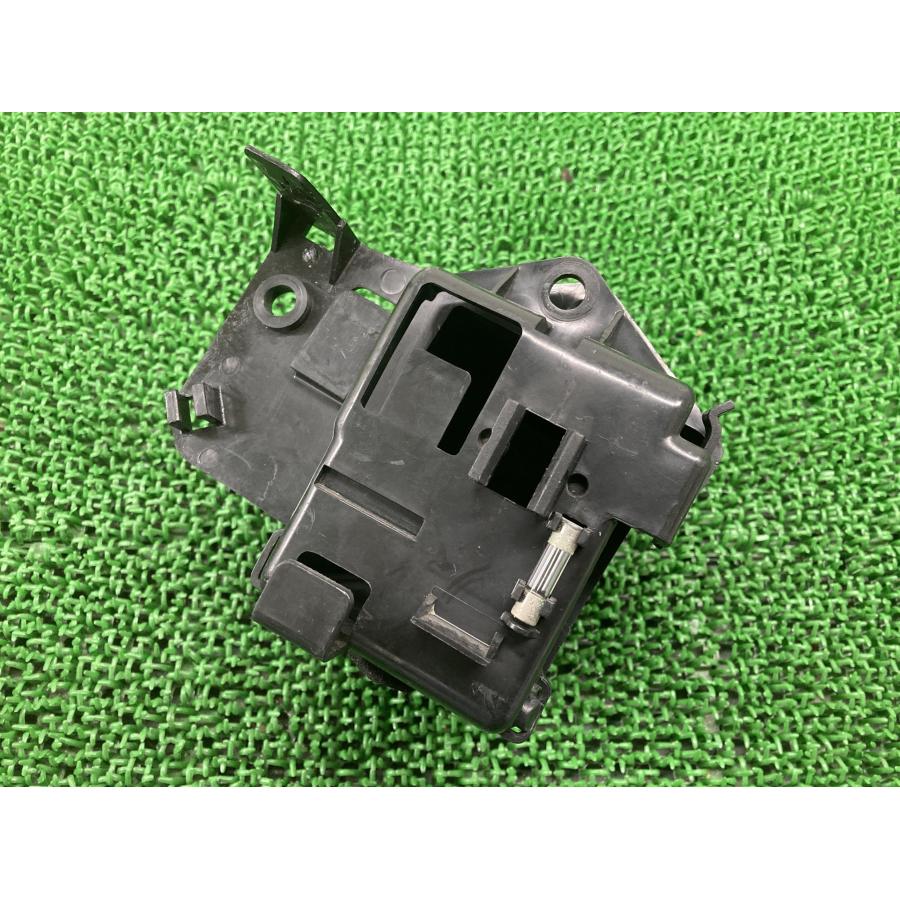 ホンダ（HONDA） プレスカブ50 バッテリーボックス GK4 純正 中古