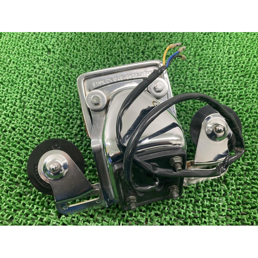 SR400 テールランプ 040-5630 ヤマハ 純正 バイク 部品 1JR RH01J 反射板 ナンバーステー 割れ欠け無し 車検 Genuine 【中古】 44 ヤマハ発動機 SR400 テールランプ 040-5630 ヤマハ 純正 中古 バイク