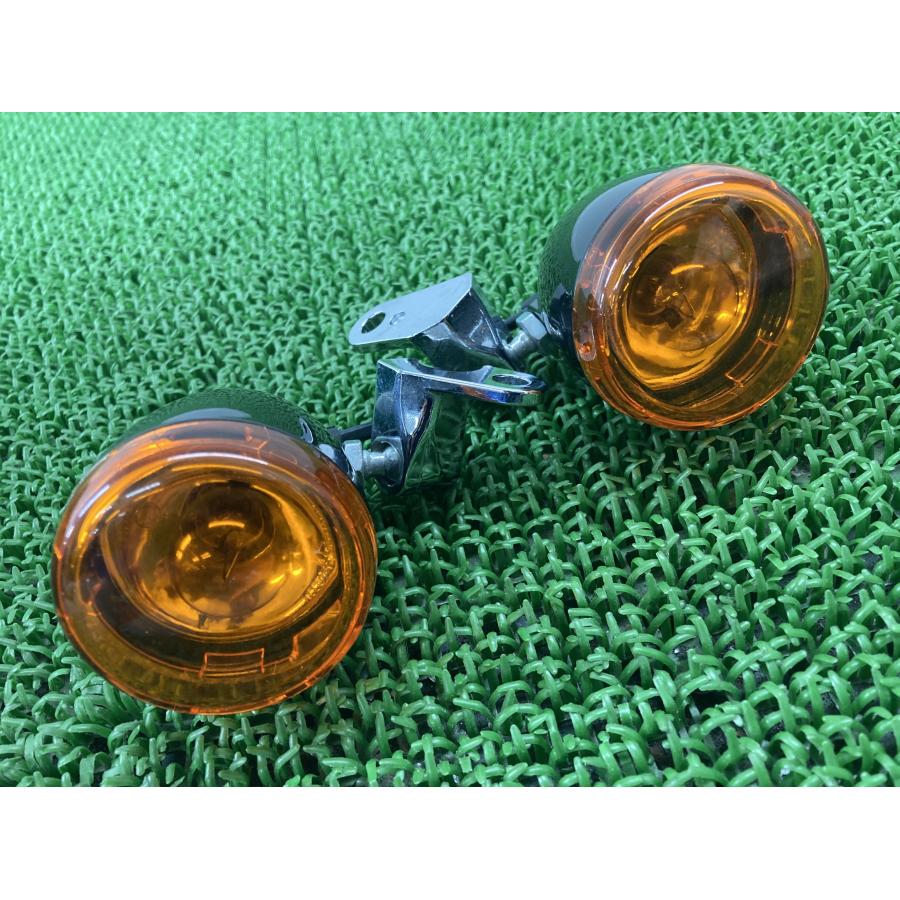 ハーレー　ブレイクアウト　純正フロントウインカー左右 FXBRS1870 フロントウインカー 左右 ハーレー 純正 中古 バイク 部品