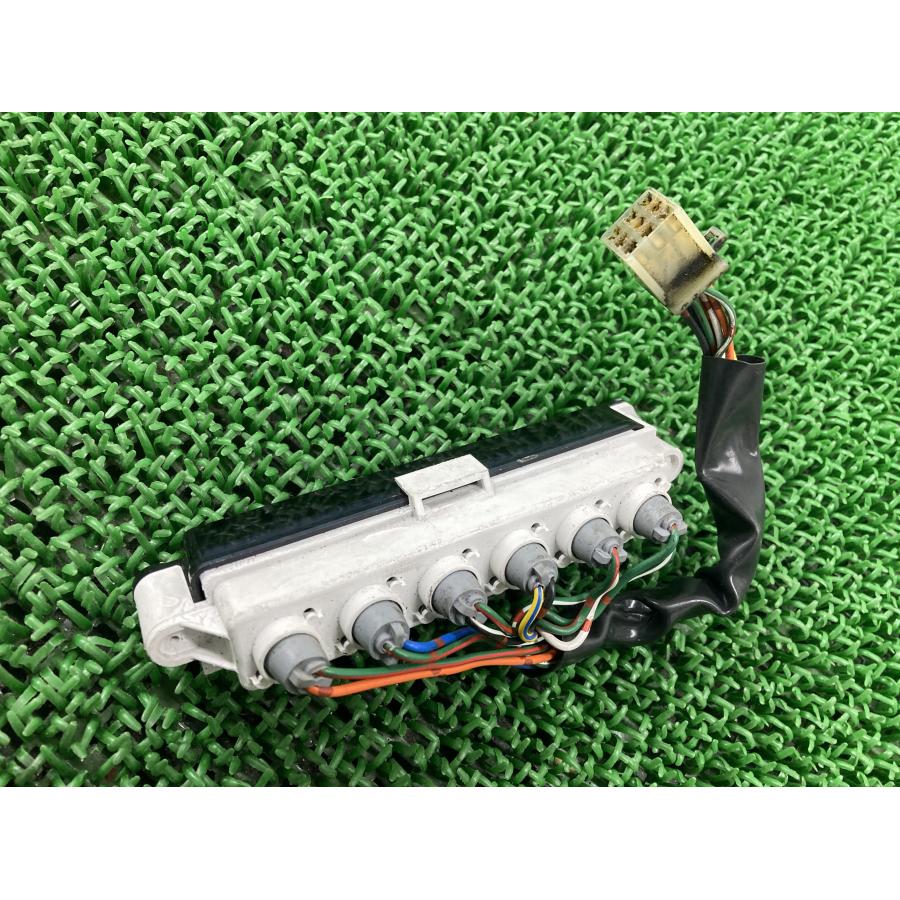 デイトナT959 インジケーターランプ トライアンフ(TRIUMPH) 純正 トライアンフ スピードトリプル T572 TE500 メーター 【中古】 24 デイトナT959 インジケーターランプ トライアンフ(TRIUMPH) 純正 中古