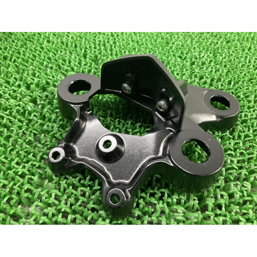 スピードトリプル1200RS メーターステー トライアンフ(TRIUMPH) 純正