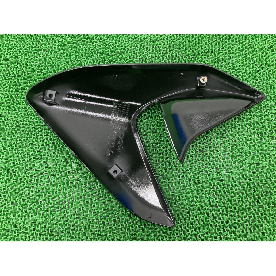 ディアベルV4 シュラウド 右 黒 480.1.D15.2A ドゥカティ 純正 中古