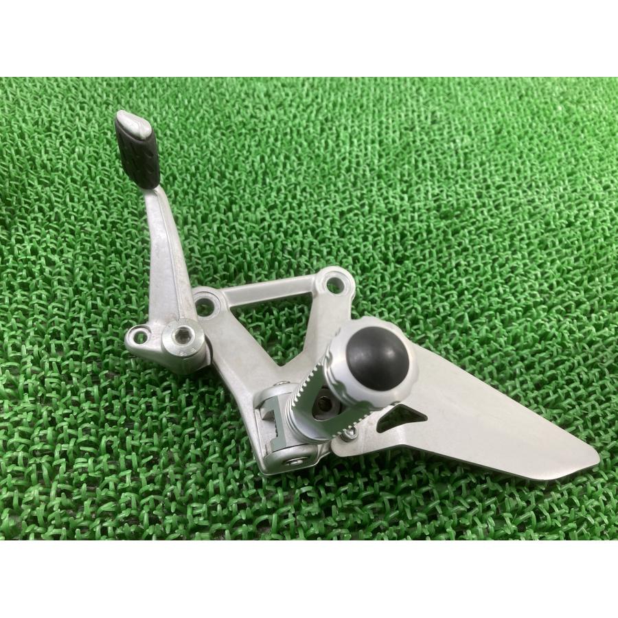 848EVO ステップ 左 ドゥカティ 純正 中古 バイク 部品 メインステップ シフトペダル アルミペグ 曲がり無し 品薄 車検 Genuine 14 848EVO ステップ 左 ドゥカティ 純正 中古 バイク 部品 メインステップ