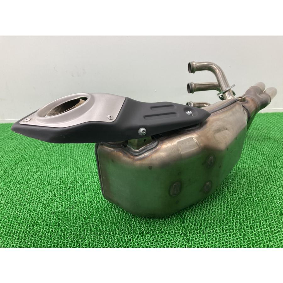 MT-09 マフラー 1RC8 ヤマハ 純正 中古 バイク 部品 RN34J MT09 コケキズ無し 品薄 希少品 車検 Genuine 36の画像