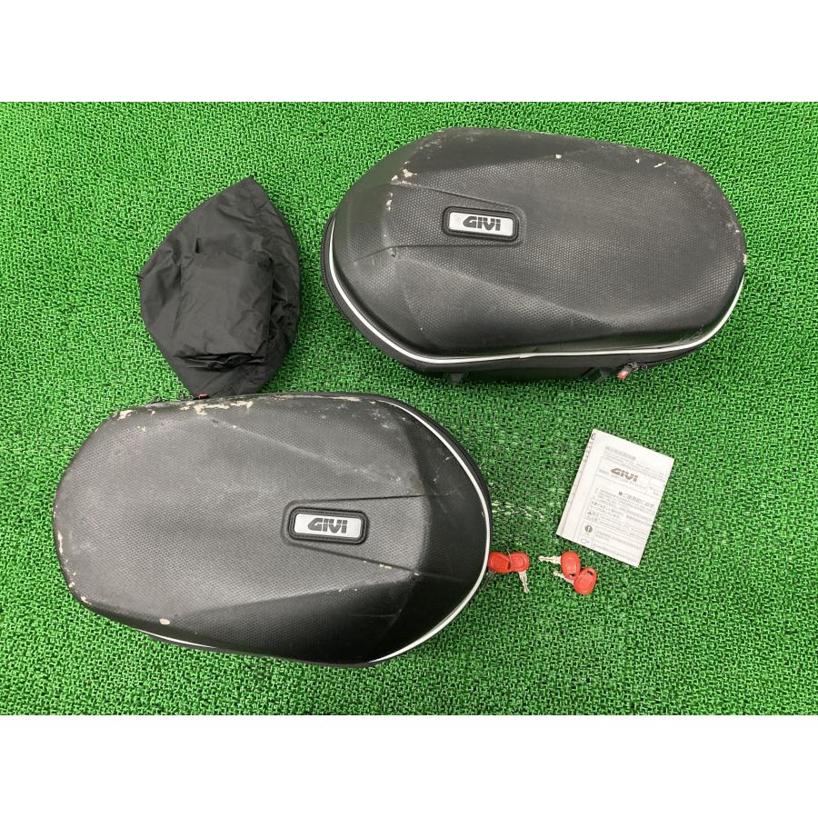GIVI製 サイドバッグ 左右 黒 社外 中古 バイク 部品 ジビ サイド