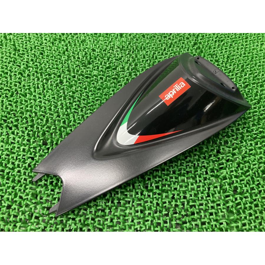 RS4-125 シングルシートカウル 黒 858837 アプリリア 純正 バイク 部品 割れ欠け無し 品薄 希少品 車検 Genuine 【中古】 12 RS4-125 シングルシートカウル 黒 858837 アプリリア 純正 中古 バイク