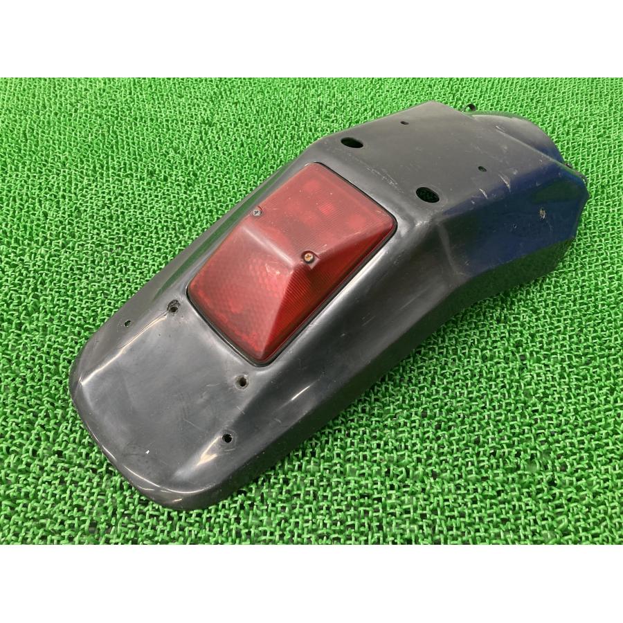 サイ カワサキ（Kawasaki） KLX250 リアフェンダー 黒 35022-1281 純正 中古