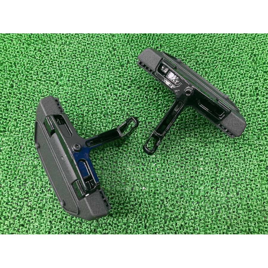 ハーレーダビットソン　FLSTS 純正　リアタンデムステップ FLSTC1340 タンデムステップ 左右 ハーレー 純正 中古 バイク 部品