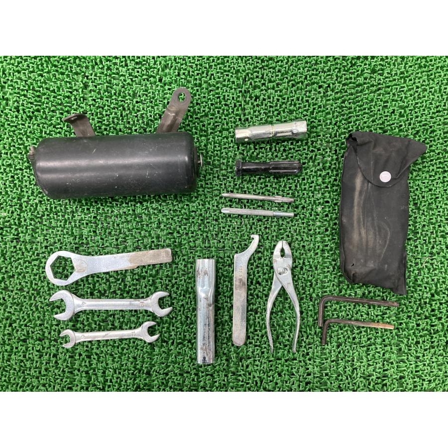 カワサキ（Kawasaki） 250TR ツールボックス 32099-1184/32099-1185