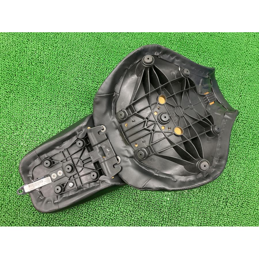FLFBS シート 52000333 ハーレー 純正 中古 バイク 部品 後セット