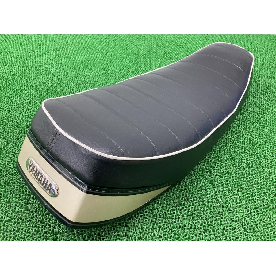 YAMAHA SR400 2014年 RH03J 純正 シート ヤマハ発動機 SR400 シート ヤマハ 純正 中古 バイク 部品 1JR RH01J