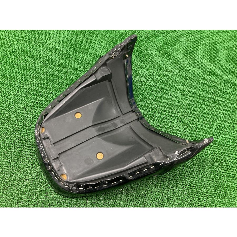 ヤマハ発動機 マジェスティ250 タンデムシート 黒 ヤマハ 純正 中古