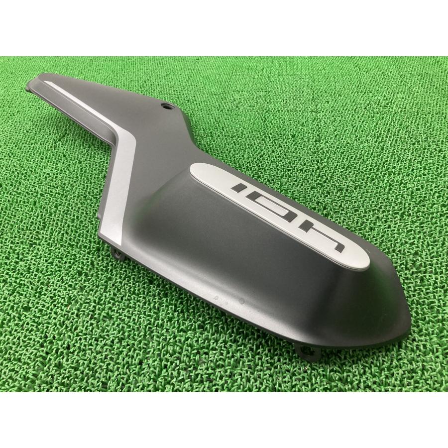 スヴァルトピレン401 サイドカウル 左 ガンM ハスクバーナ 純正 中古