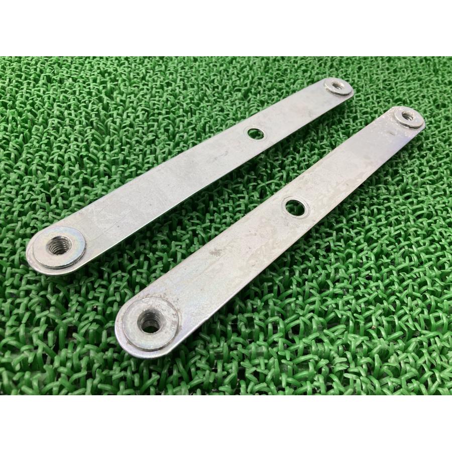 FXBRS リアフェンダーインナーステー 左右 ハーレー 純正 中古 バイク