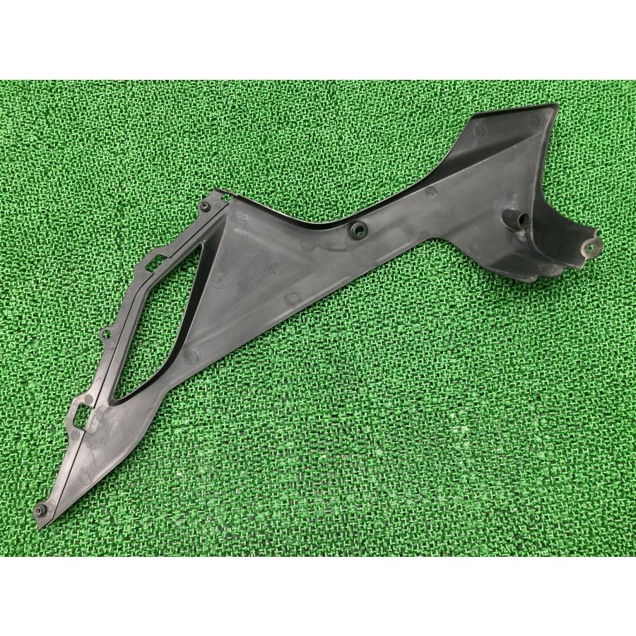 カワサキ（Kawasaki） ZX-6R アンダーカウル 右 55028-0130 純正 中古