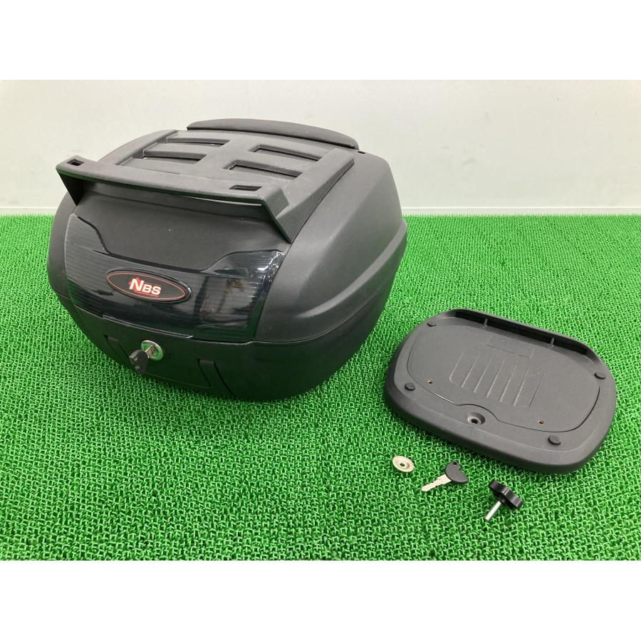 NBS製 トップケース 社外 バイク 部品 40L 上積用キャリア付き 鍵 ベース付き リアボックス テールボックス 【中古】 89 NBS製 トップケース 社外 中古 バイク 部品 40L 上積用キャリア付き 鍵