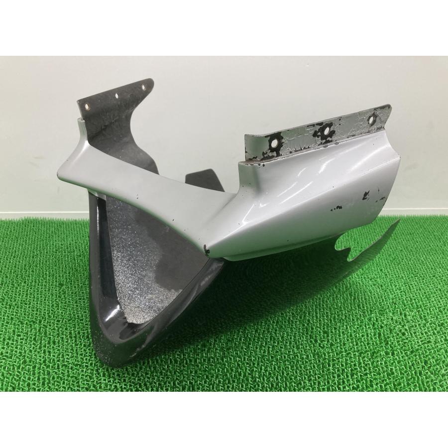 750ターボ アンダーカウル 黒/銀 社外 バイク 部品 ZX750E GPZ750 FRP 修復素材やカスタム素材に 品薄 希少品 【中古】 6 750ターボ アンダーカウル 黒/銀 社外 中古 バイク 部品 ZX750E GPZ750