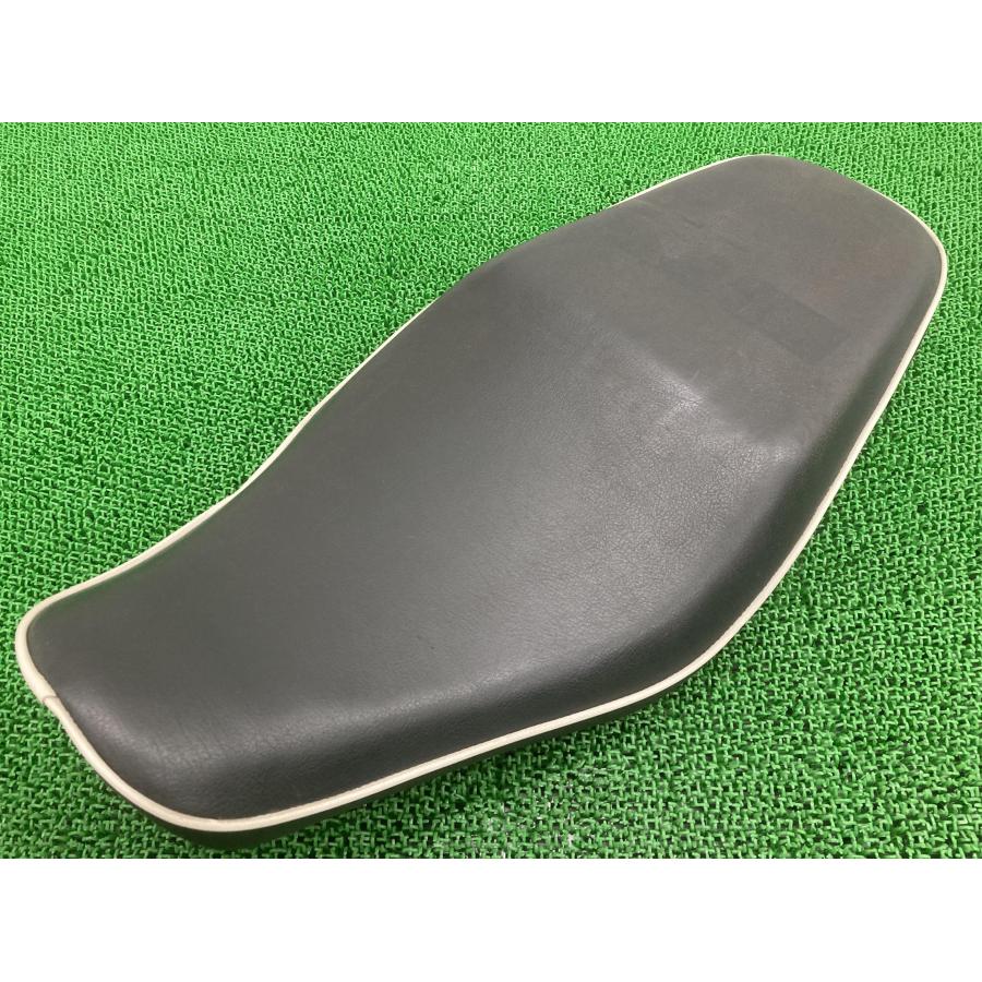 Kawasaki　W650 　純正　シート カワサキ（Kawasaki） W650 シート 53001-1902/53001-1951 純正 中古