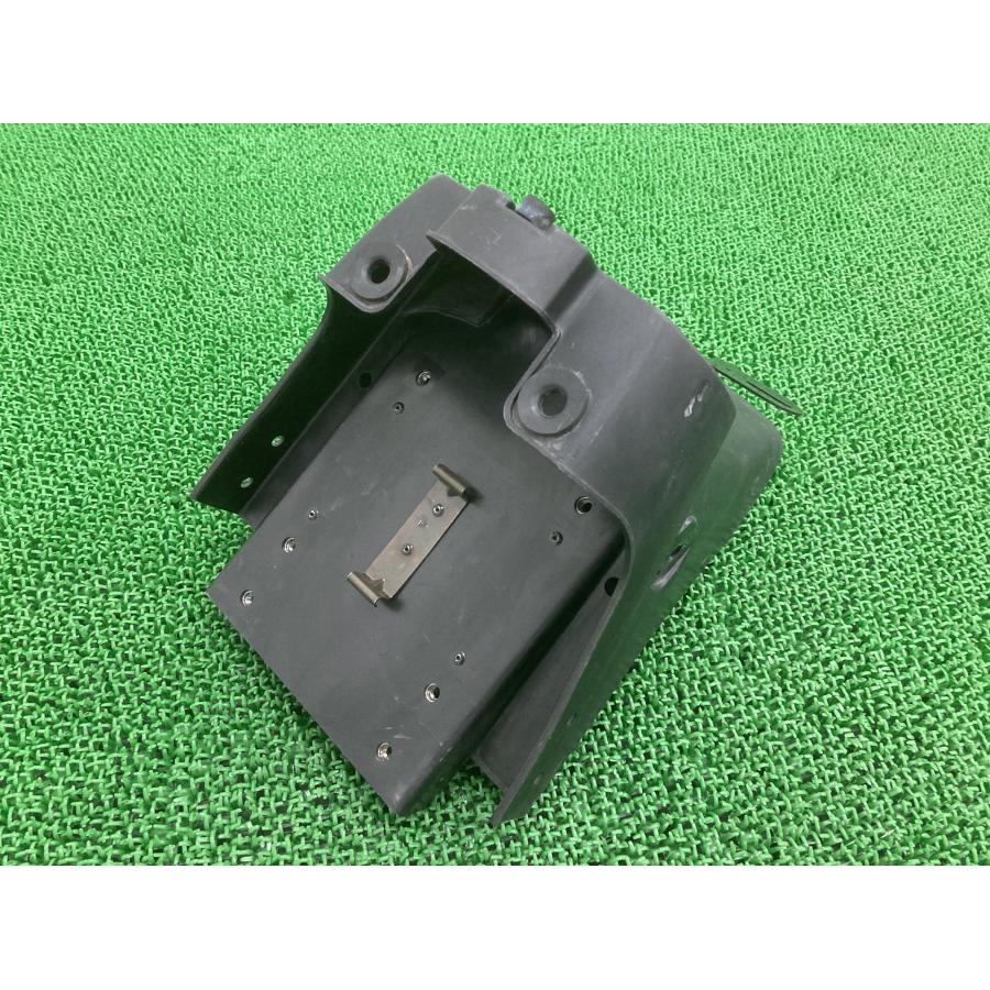 カワサキ（Kawasaki） ゼファー750 リアフェンダー 35023-1544 純正